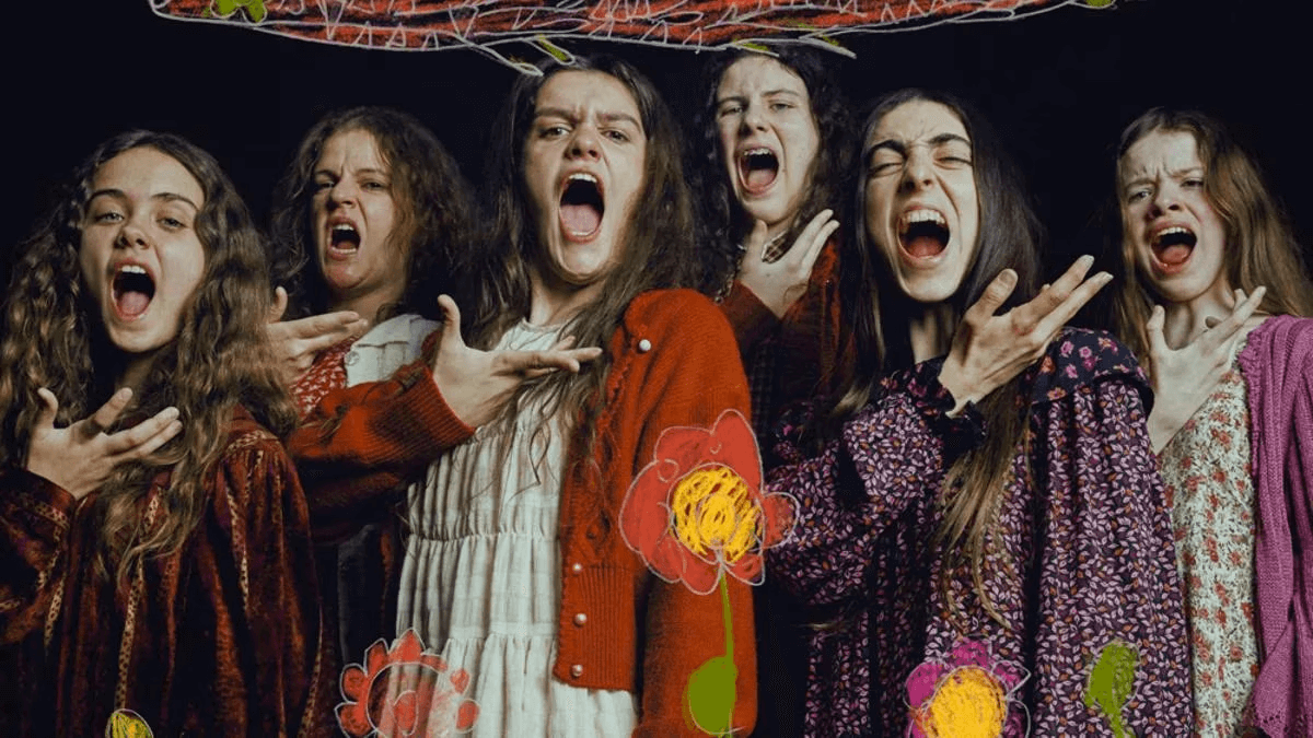 Cultos religiosos, música pop cuestionable y extraterrestres: La Mesías es la serie española del año